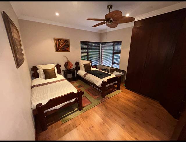 4 BEDROOM FREESTANDING FOR SALE IN RUIMSIG AH